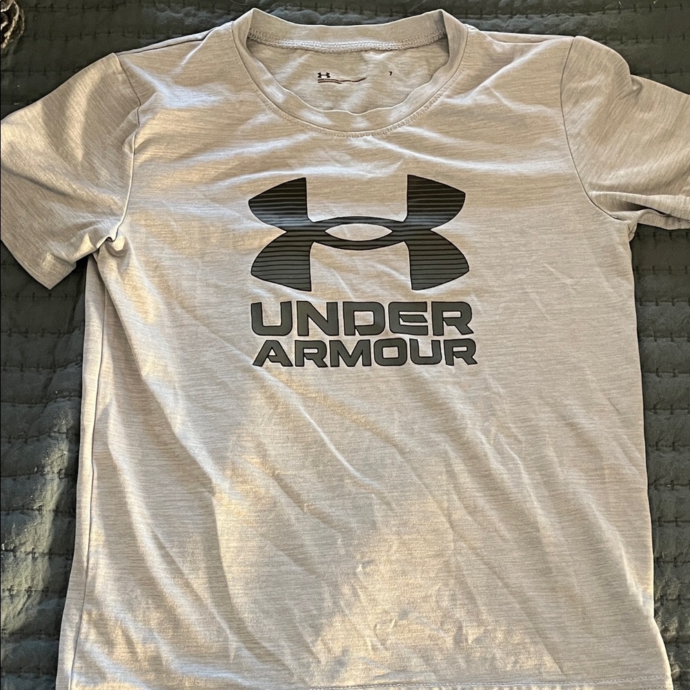 Boys Under Armour Light Gray Logo Tee